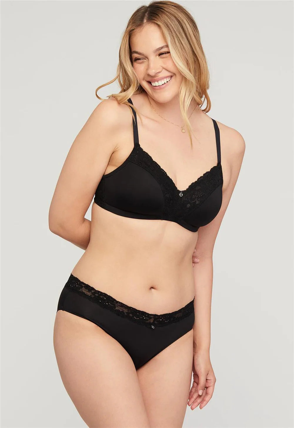 Montelle Wire-Free Dream Bra - Black