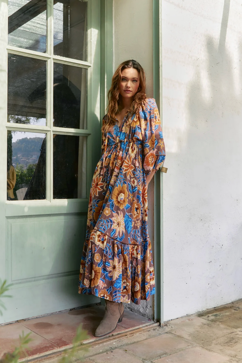 DRESSES