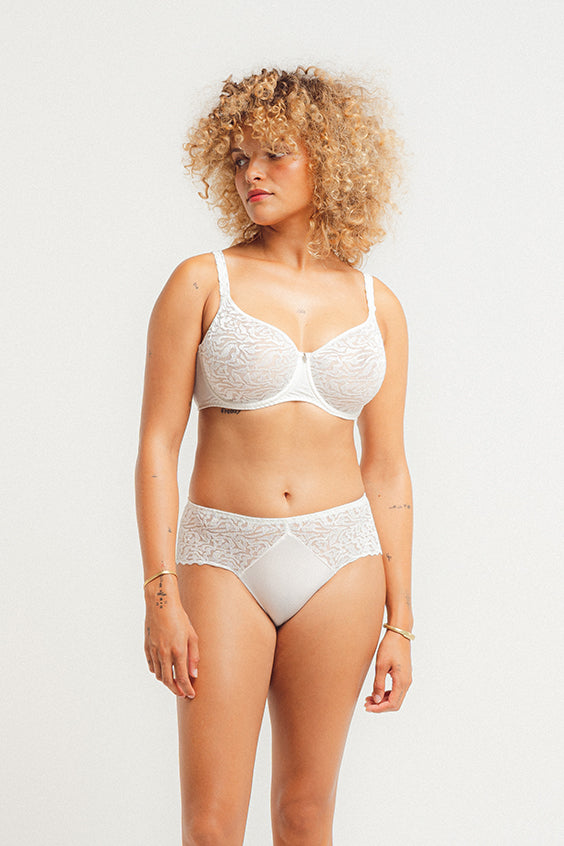 Louisa Bracq Electric Waves Shorty - Nacre