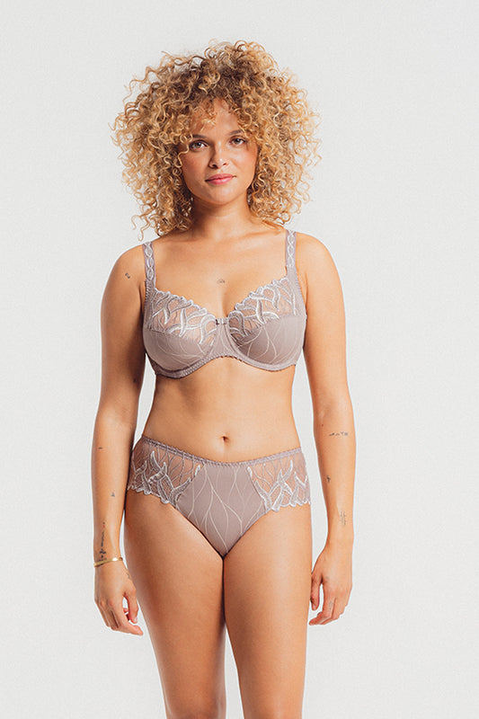 Louisa Bracq Julia Shorty - Taupe